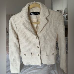 ZARA white tweed textured boucle blazer jewel buttons
